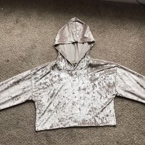 Cropped hooded sweater